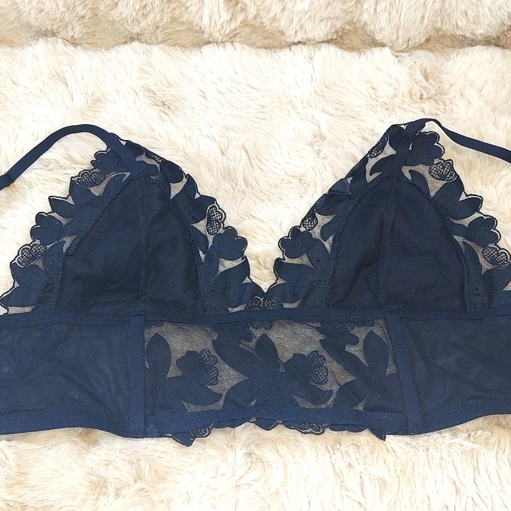 NWOT Victoria Secret Floral Black Lace Satin Bralette - Picture 4 of 7